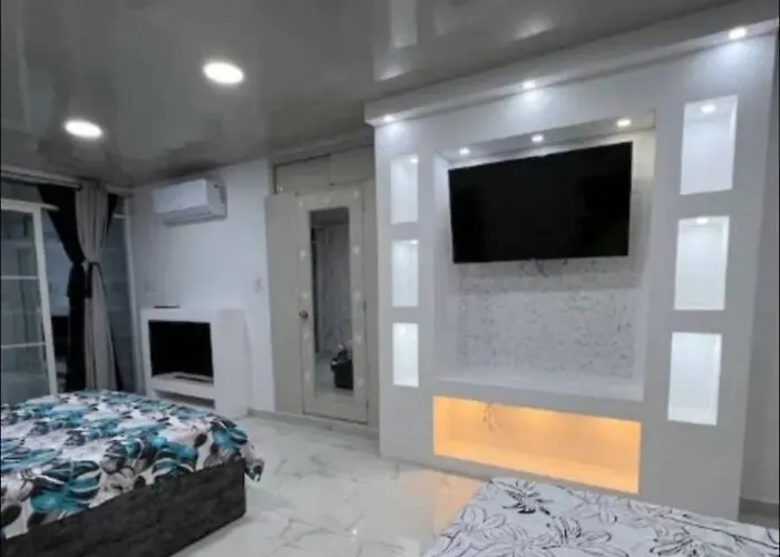 Queen Travel Apartment